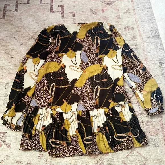Zara •Equestrian Pleated Peplum Tunic Top Black Bridle Chain Print Size Small - Picture 8 of 10